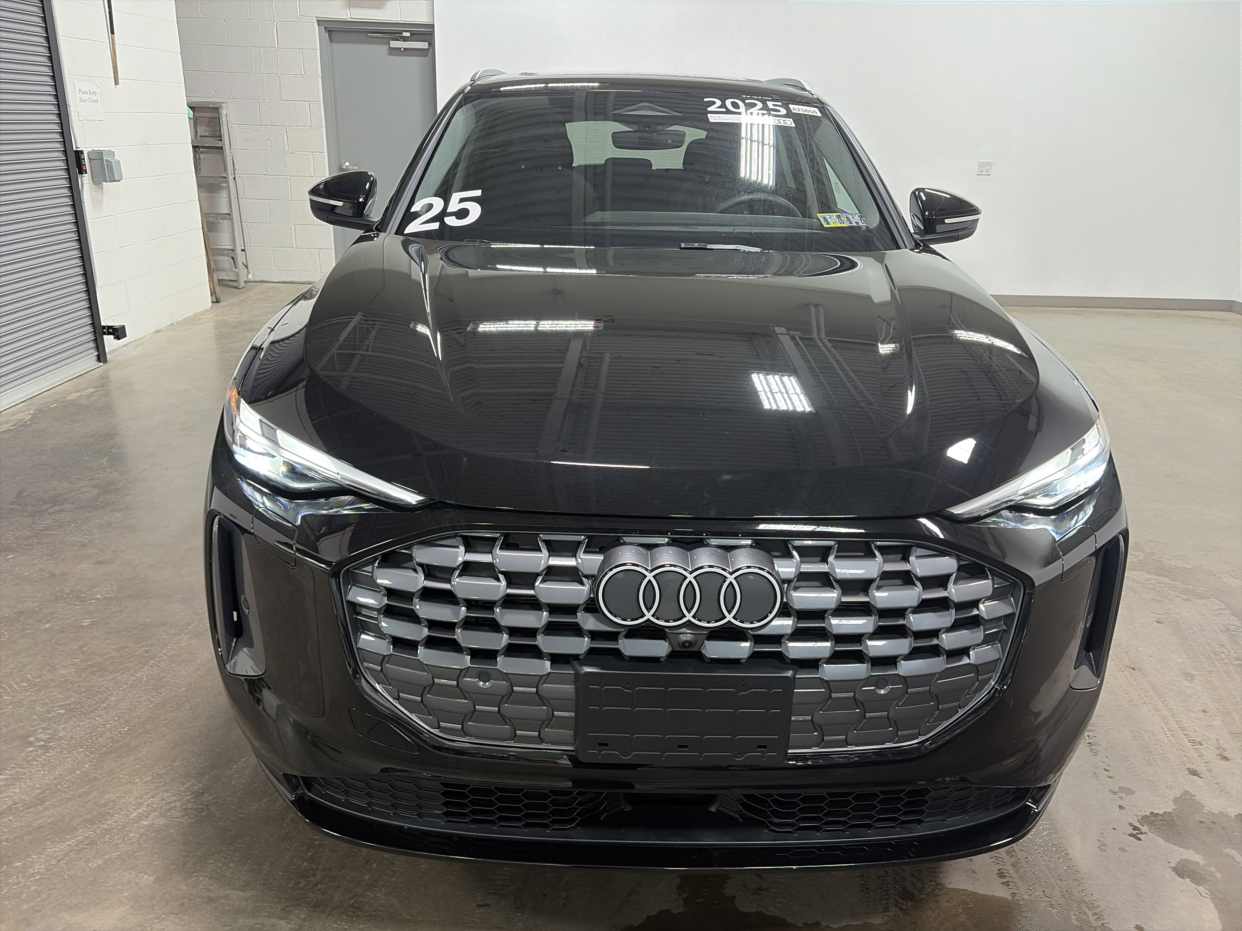 Certified 2025 Audi Q5 Premium w/ Convenience Package image 39