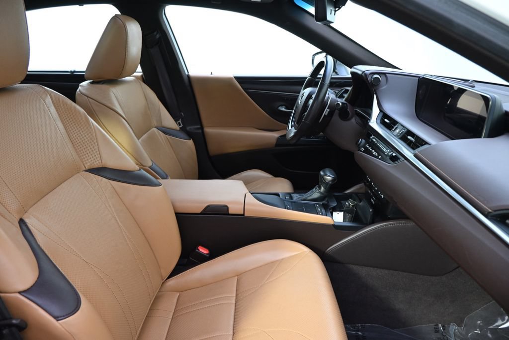 Used 2020 Lexus ES 350 Ultra Luxury w/ Accessory Package 2 FWD image 16