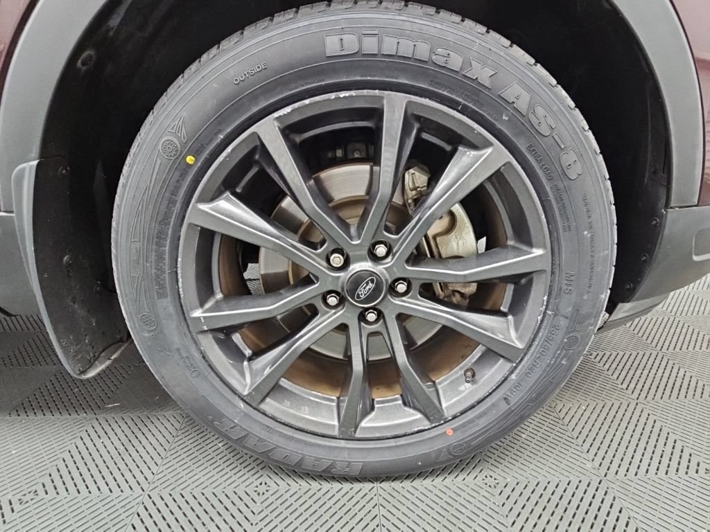 Used 2018 Ford Explorer XLT w/ Equipment Group 202A FWD image 50