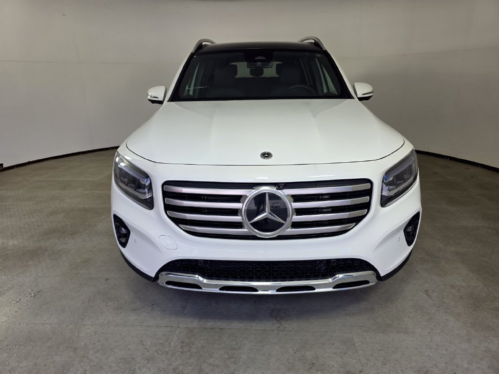 New 2026 Mercedes-Benz GLB 250 image 2