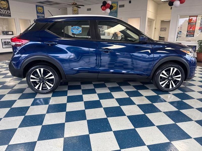 Used 2019 Nissan Kicks SV FWD image 8