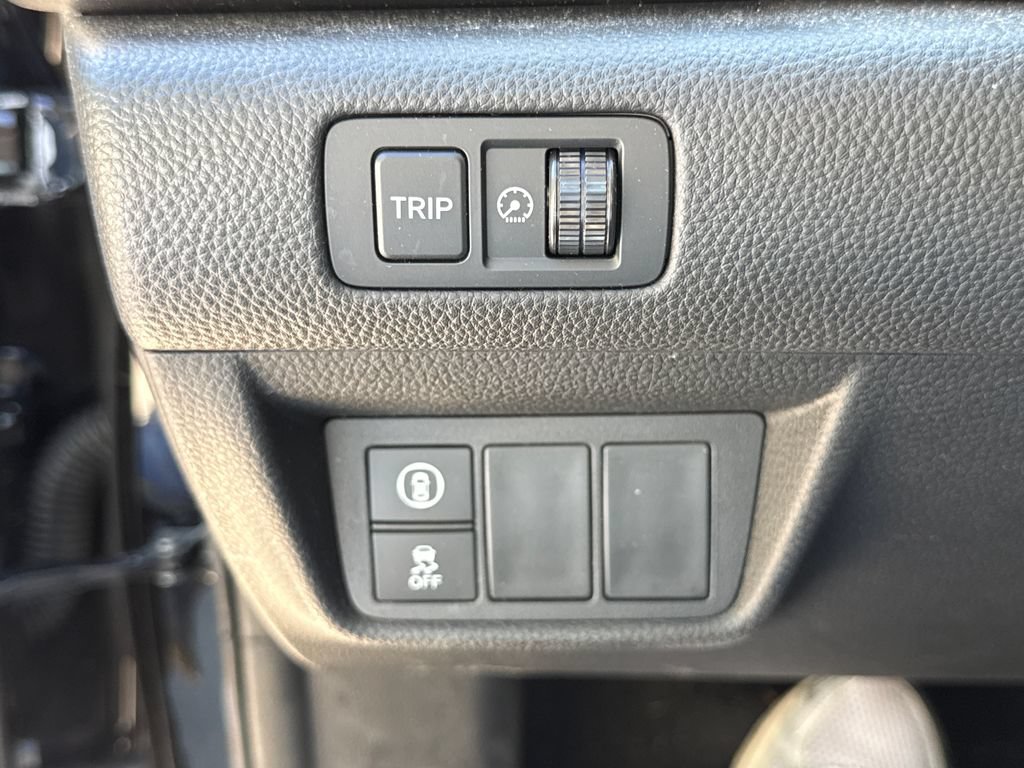 Used 2022 Honda Accord LX image 31