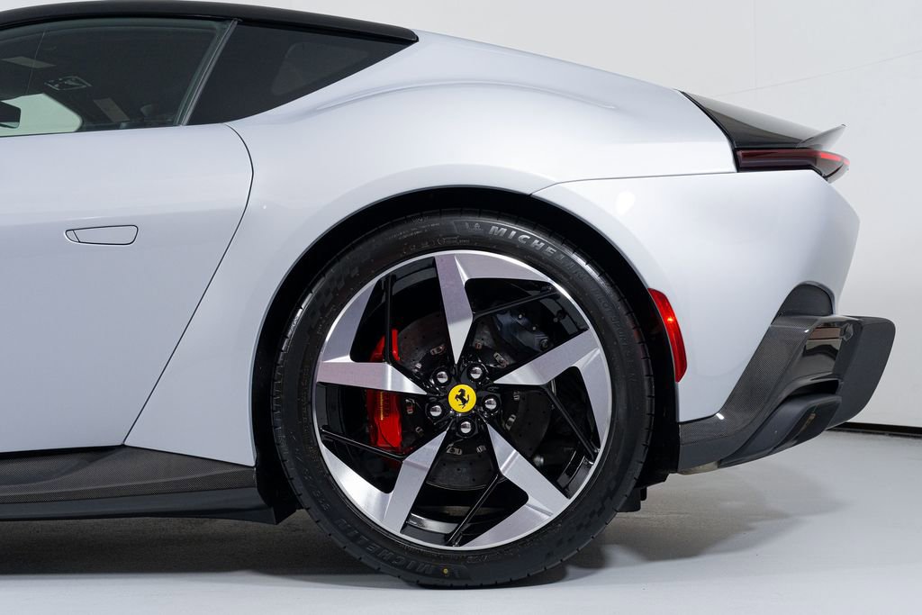 Used 2025 Ferrari 12Cilindri image 13