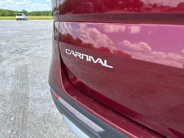 Used 2023 Kia Carnival LX FWD image 20