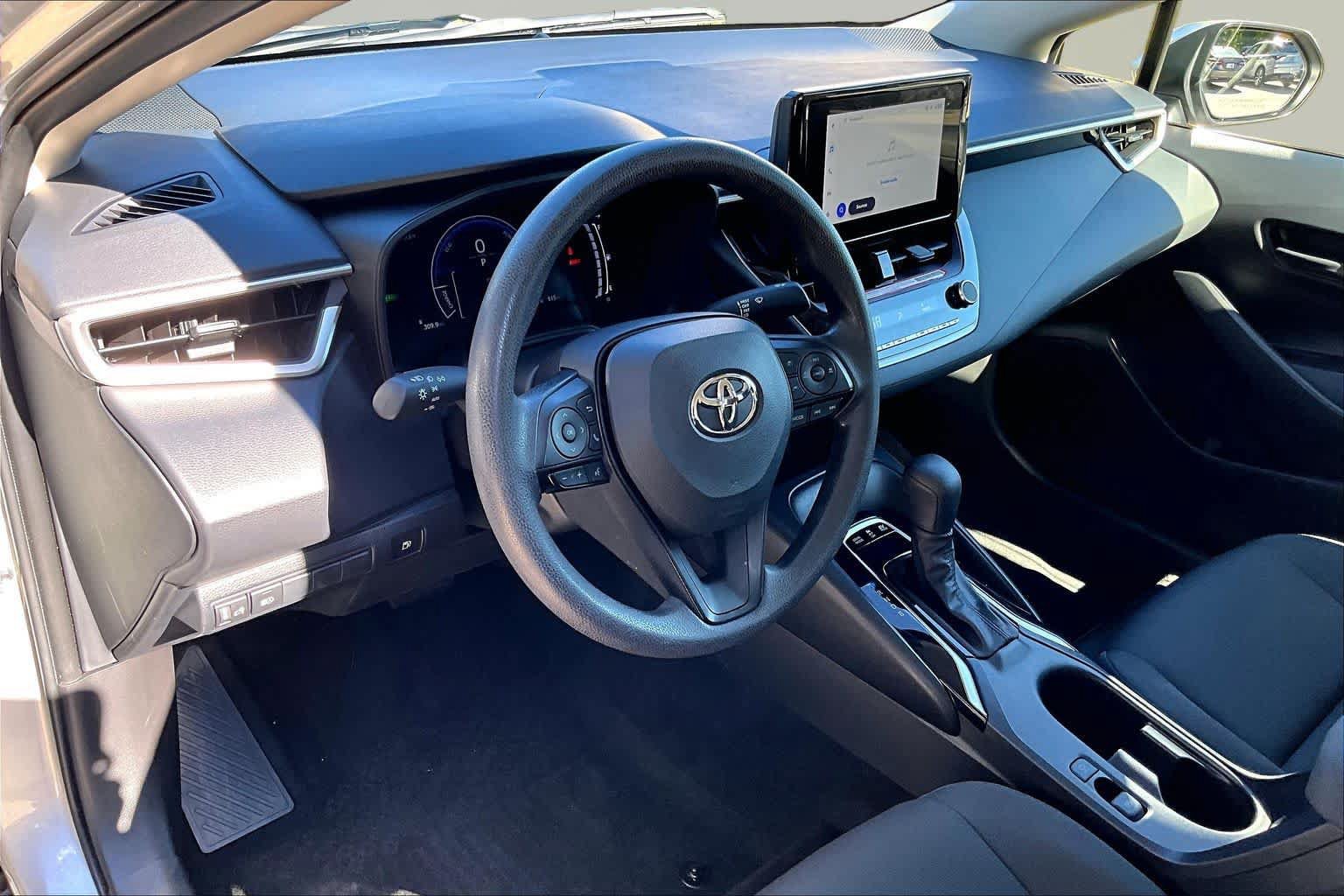 Certified 2026 Toyota Corolla LE FWD image 18