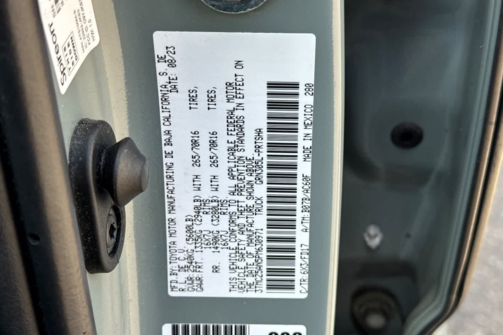Used 2023 Toyota Tacoma TRD Off-Road AWD/4WD image 31