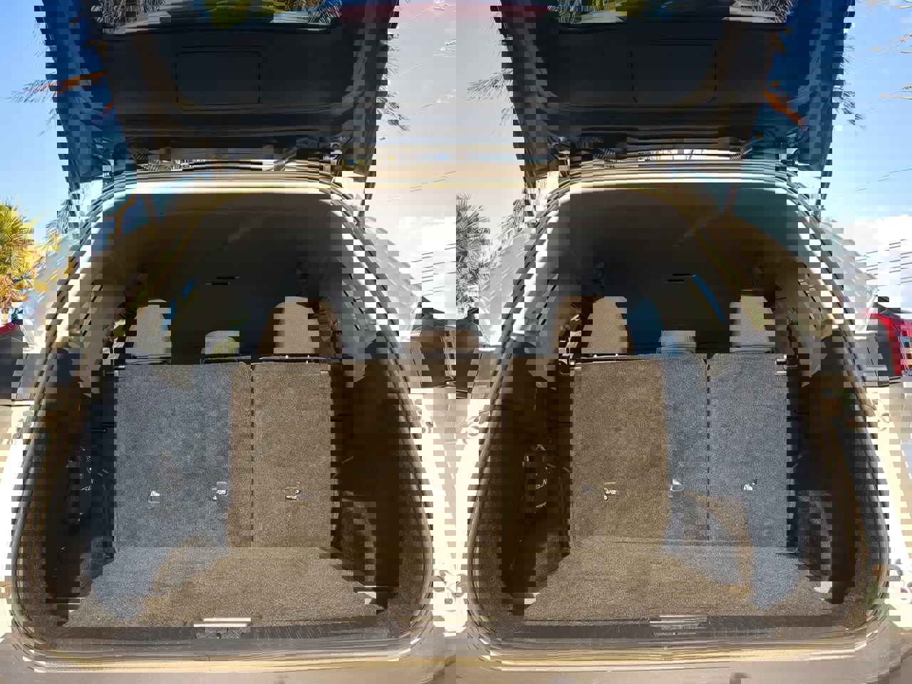 Used 2023 Nissan Rogue SV image 13