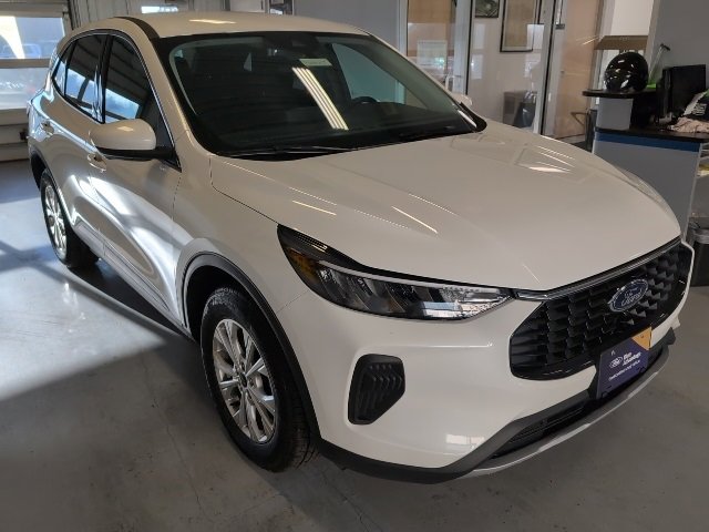 Used 2023 Ford Escape Active w/ Tech Pack #2 image 7