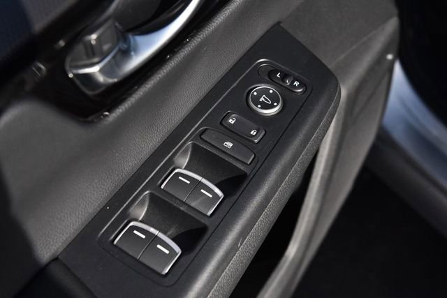 Used 2025 Honda CR-V EX-L image 8