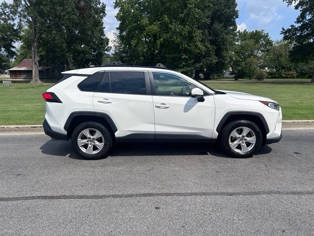 Used 2019 Toyota RAV4 XLE AWD/4WD image 28