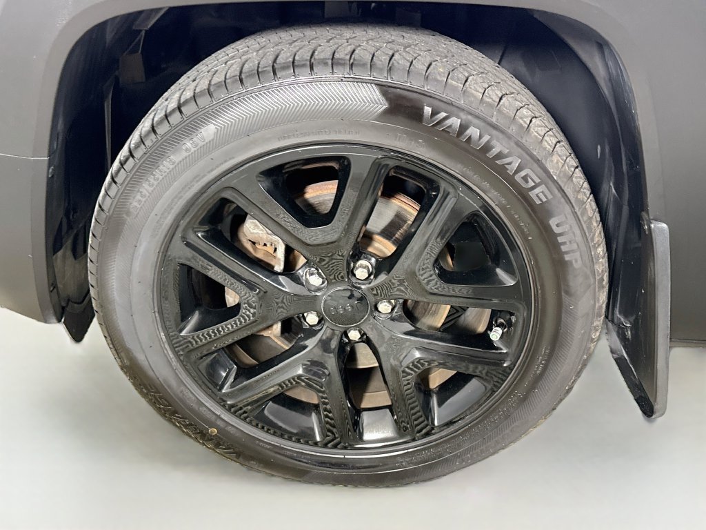 Used 2018 Jeep Renegade Altitude w/ Popular Equipment Group FWD image 37