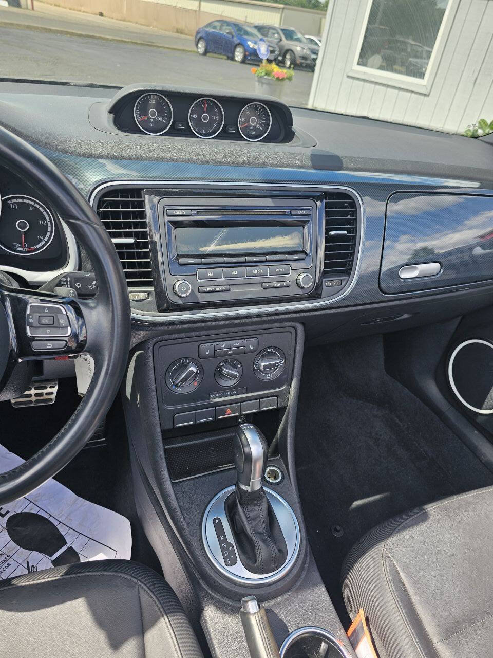 Used 2014 Volkswagen Beetle R-Line FWD image 17