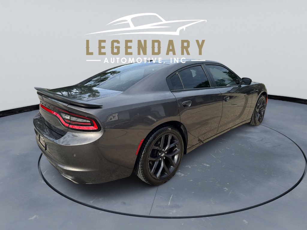 Used 2021 Dodge Charger SXT w/ Blacktop Package image 5