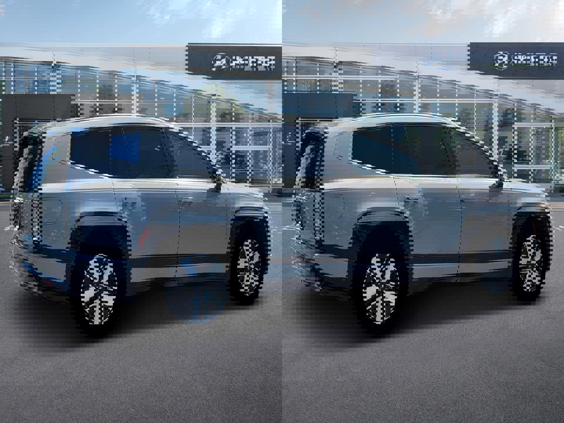 New 2026 Hyundai Ioniq 9 SEL image 8