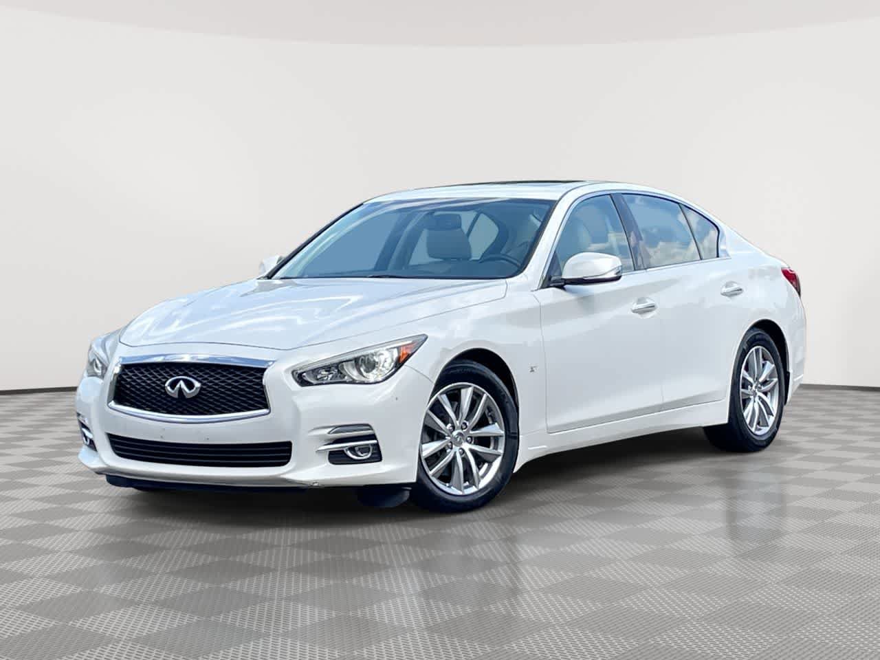 Used 2015 INFINITI Q50 Premium w/ Navigation Package AWD/4WD image 1