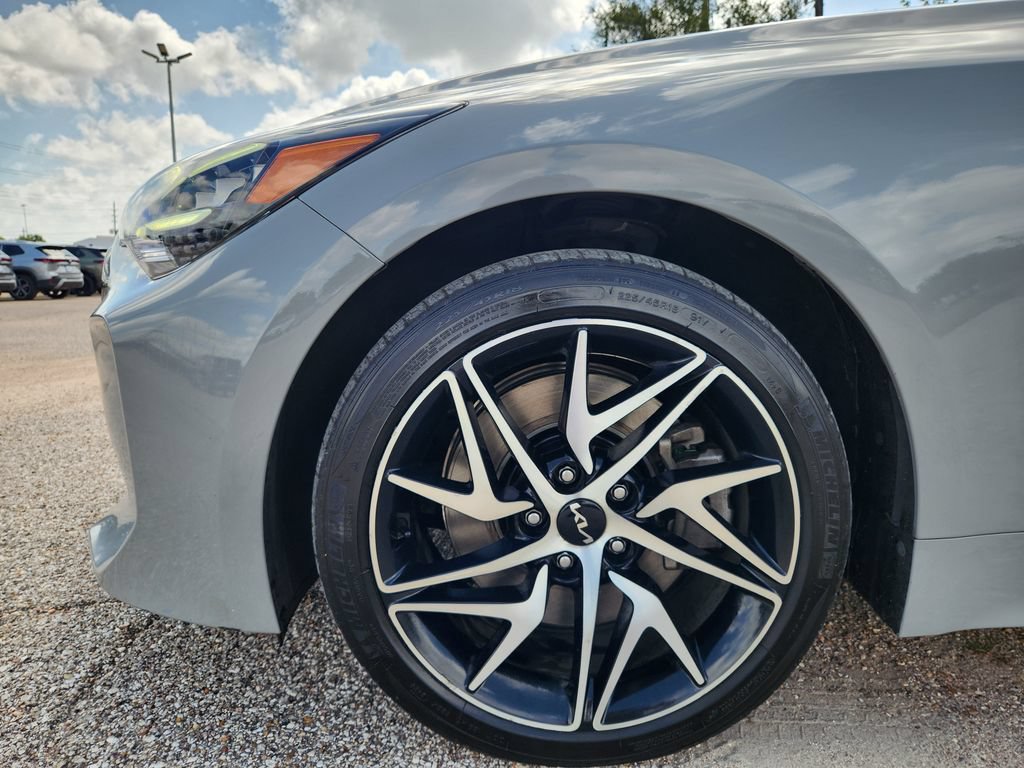 Used 2022 Kia Stinger GT-Line RWD image 5