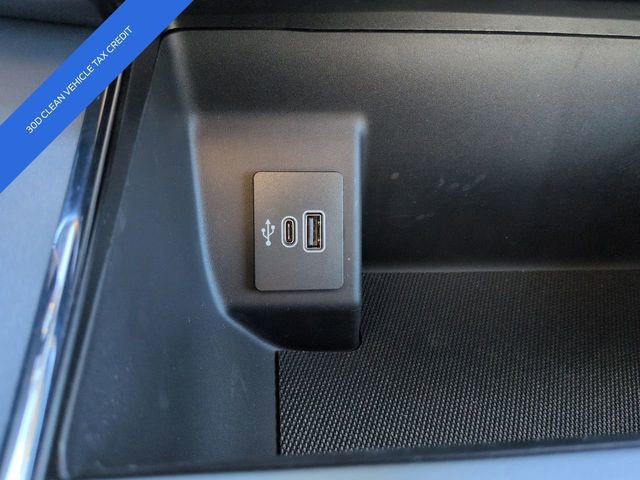 New 2025 Ford F150 Lightning Flash image 23