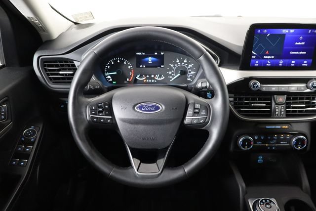 Used 2022 Ford Escape SE w/ SE Sport Appearance Package FWD image 6