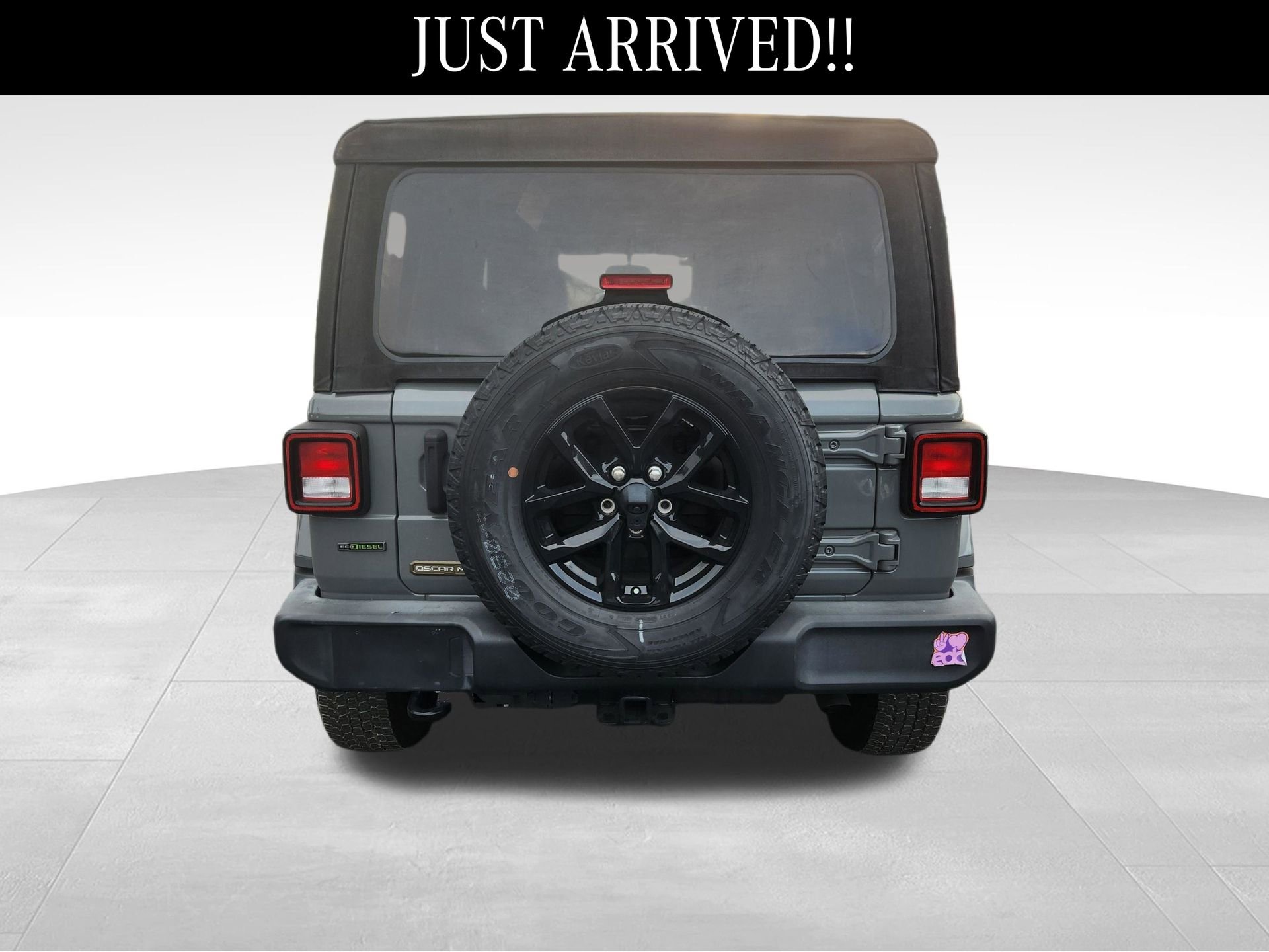Used 2023 Jeep Wrangler Sport S image 4