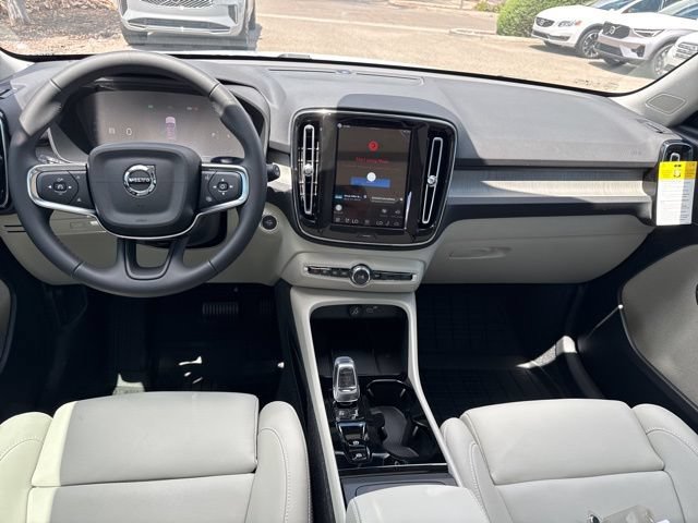 New 2026 Volvo XC40 B5 Plus w/ Protection Package Premier AWD/4WD image 25