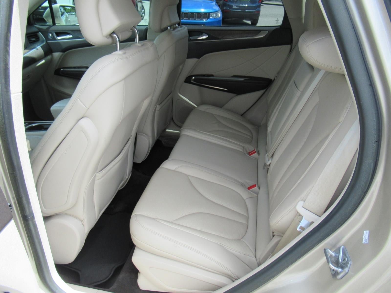 Used 2017 Lincoln MKC Reserve FWD image 30