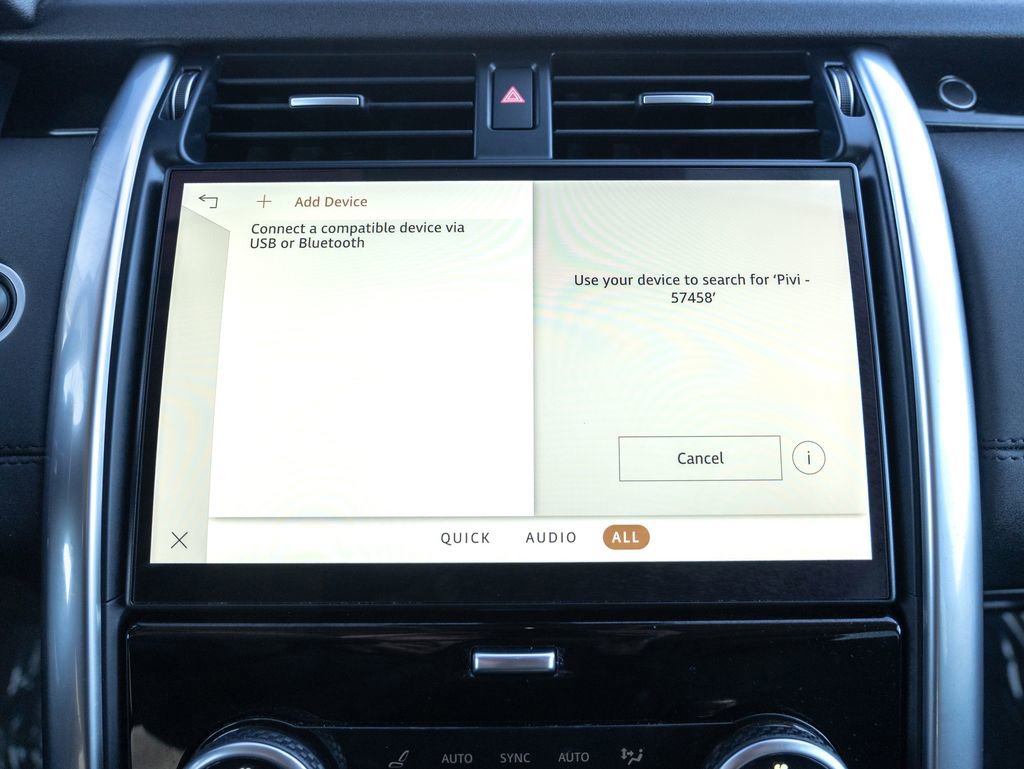 Certified 2022 Land Rover Discovery S image 32