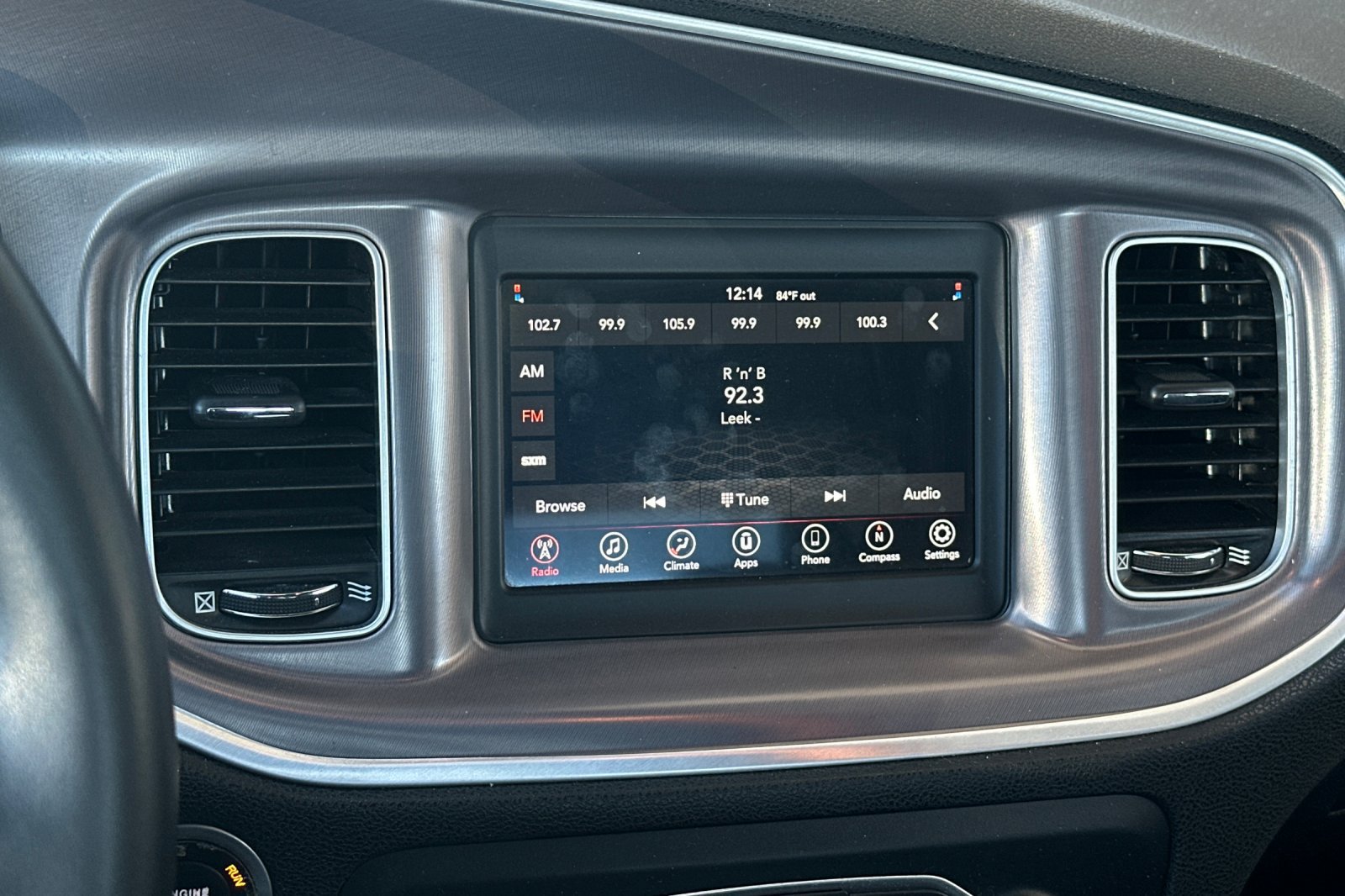 Used 2019 Dodge Charger SXT RWD image 22