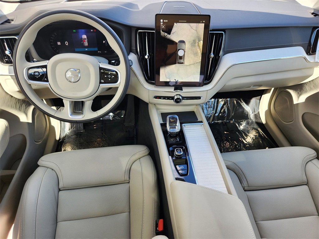 New 2026 Volvo XC60 B5 Ultra w/ Protection Package Premier image 2