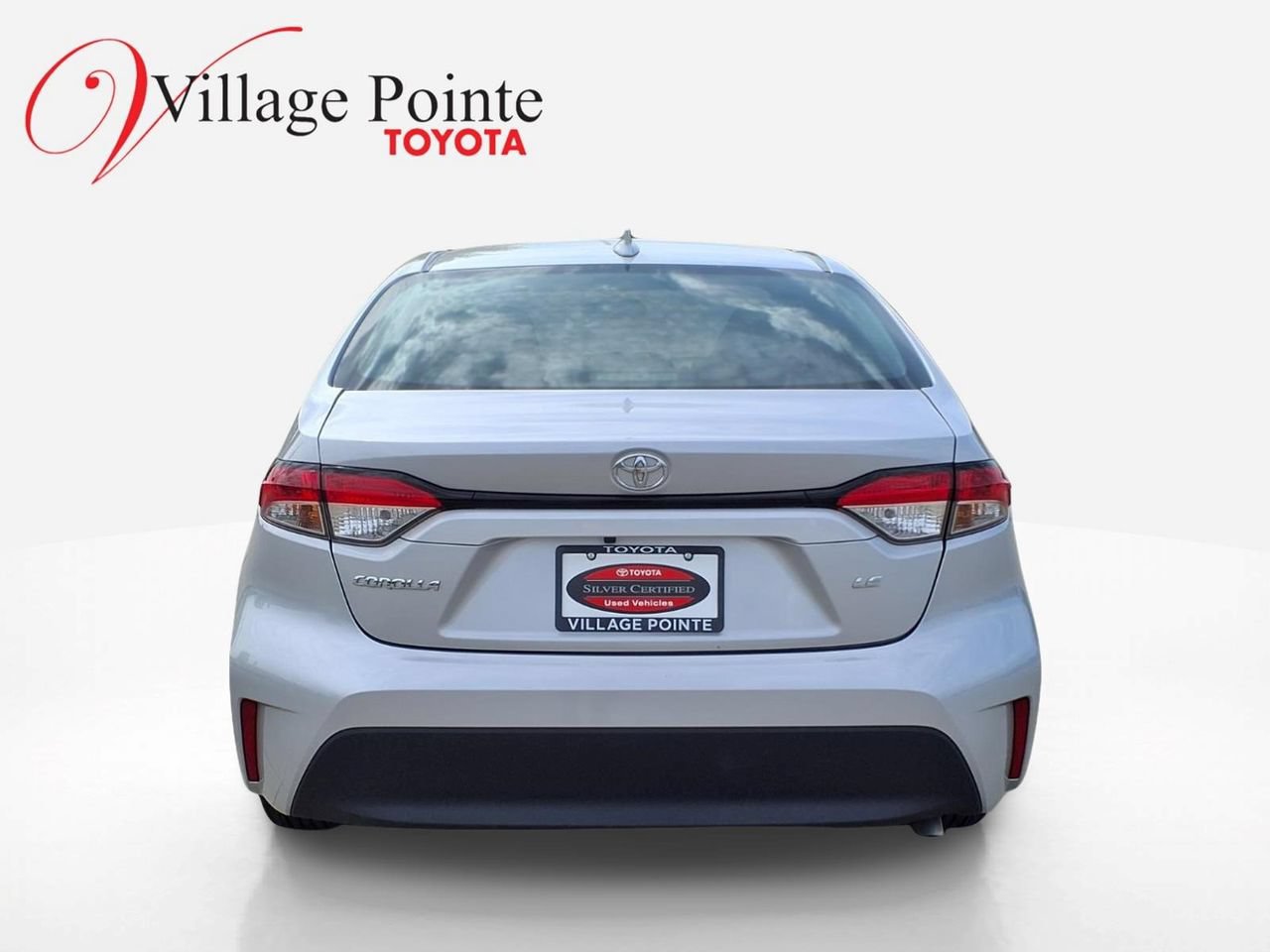 Certified 2024 Toyota Corolla LE FWD image 4