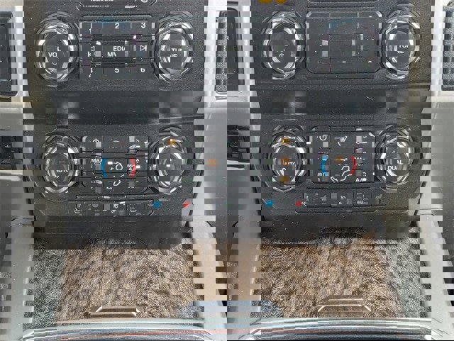 Used 2019 Ford F350 Lariat image 20