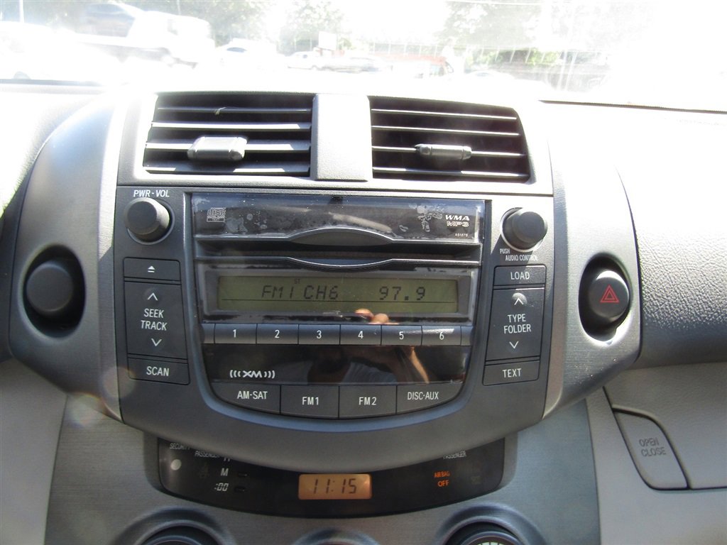 Used 2011 Toyota RAV4 2WD image 29