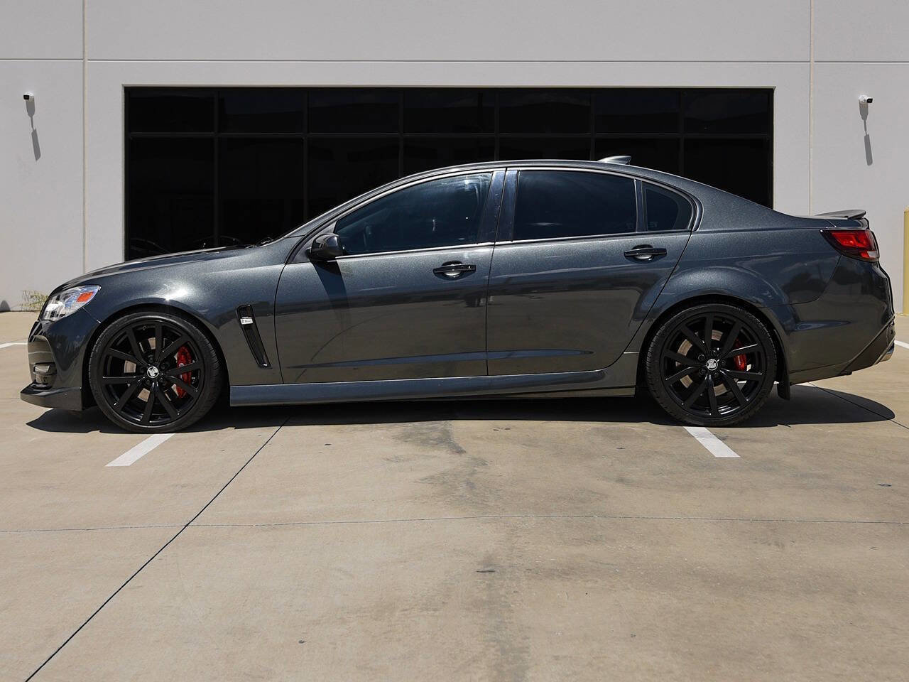 Used 2017 Chevrolet SS RWD image 7