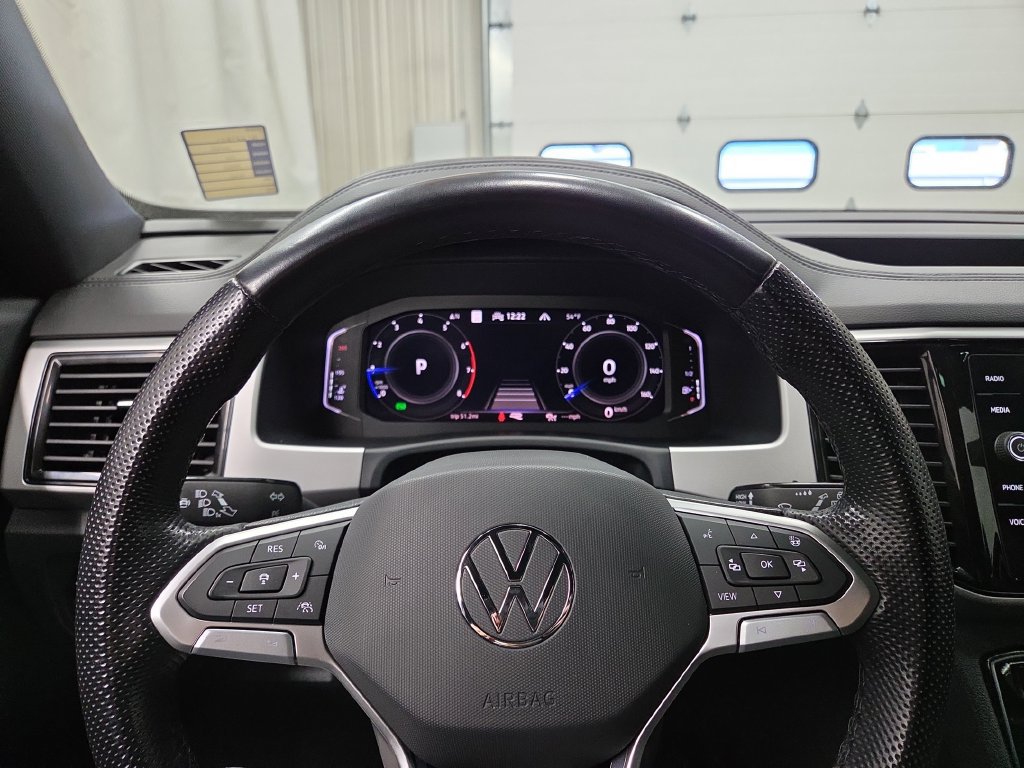 Used 2022 Volkswagen Atlas Cross Sport SEL Premium R-Line AWD/4WD image 21