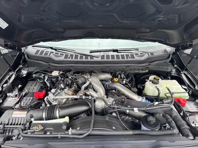 New 2025 Ford F250 Lariat w/ Chrome Package image 24