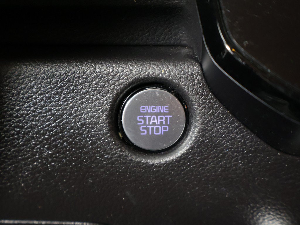 Used 2025 Kia Carnival EX FWD image 42