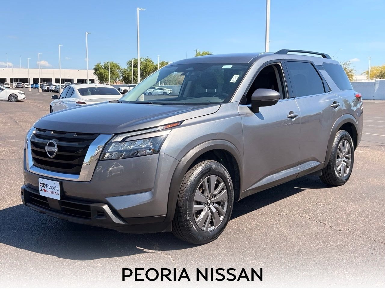 Certified 2025 Nissan Pathfinder SV FWD image 1