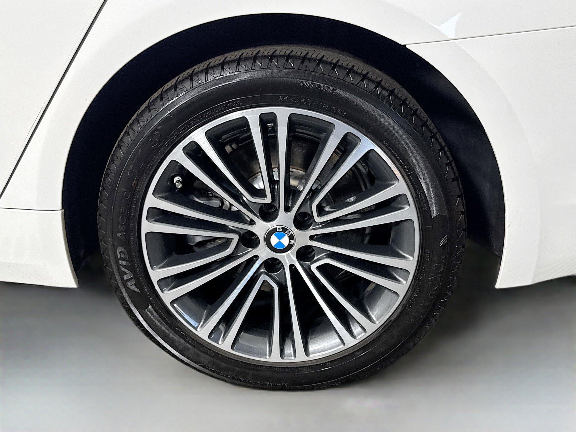 Used 2019 BMW 530i w/ Convenience Package image 37