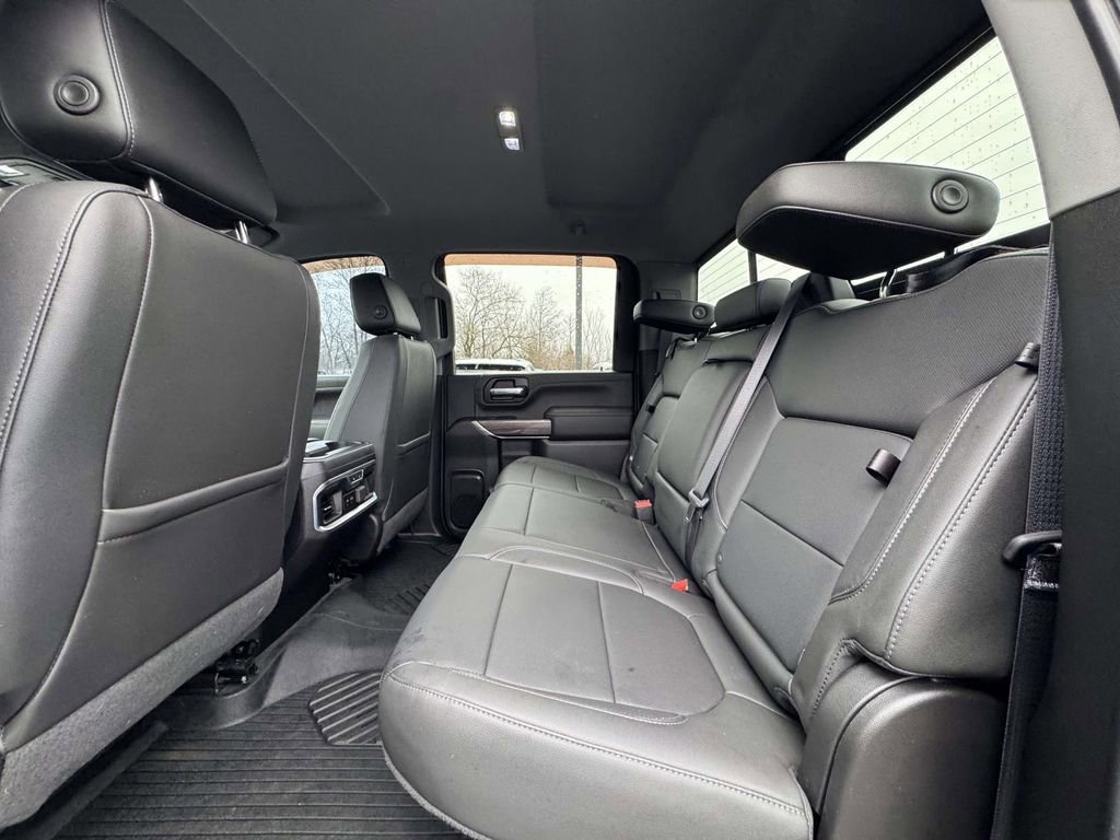 Used 2020 Chevrolet Silverado 2500 LTZ image 15