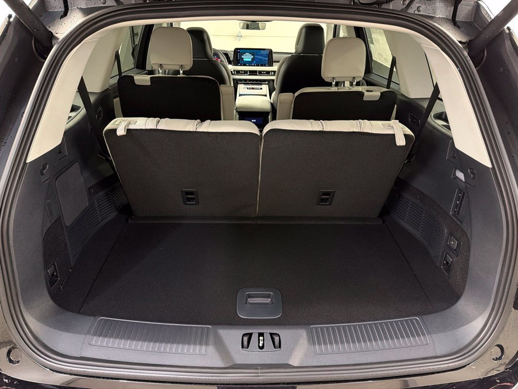 New 2026 Lincoln Aviator Reserve AWD/4WD image 39