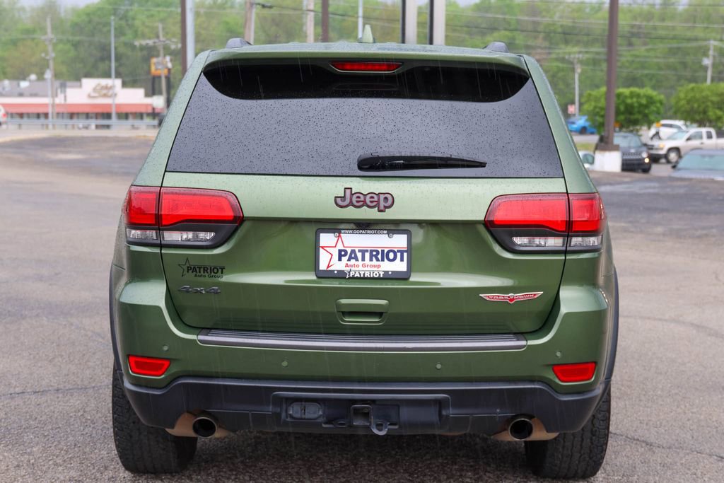 Used 2021 Jeep Grand Cherokee Trailhawk w/ Trailhawk Luxury Group AWD/4WD image 4