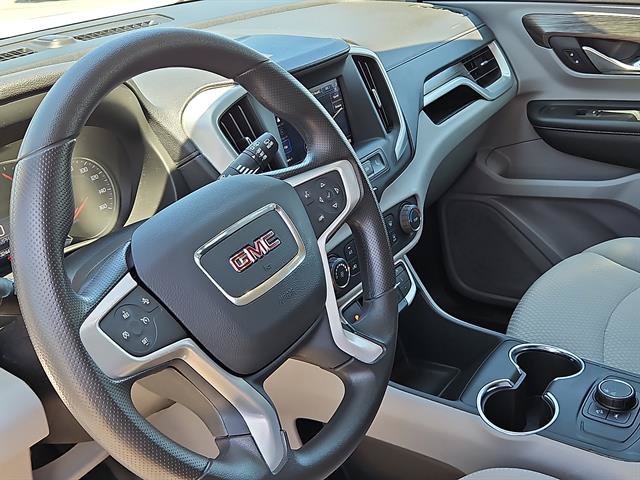 Used 2022 GMC Terrain SLE FWD image 12