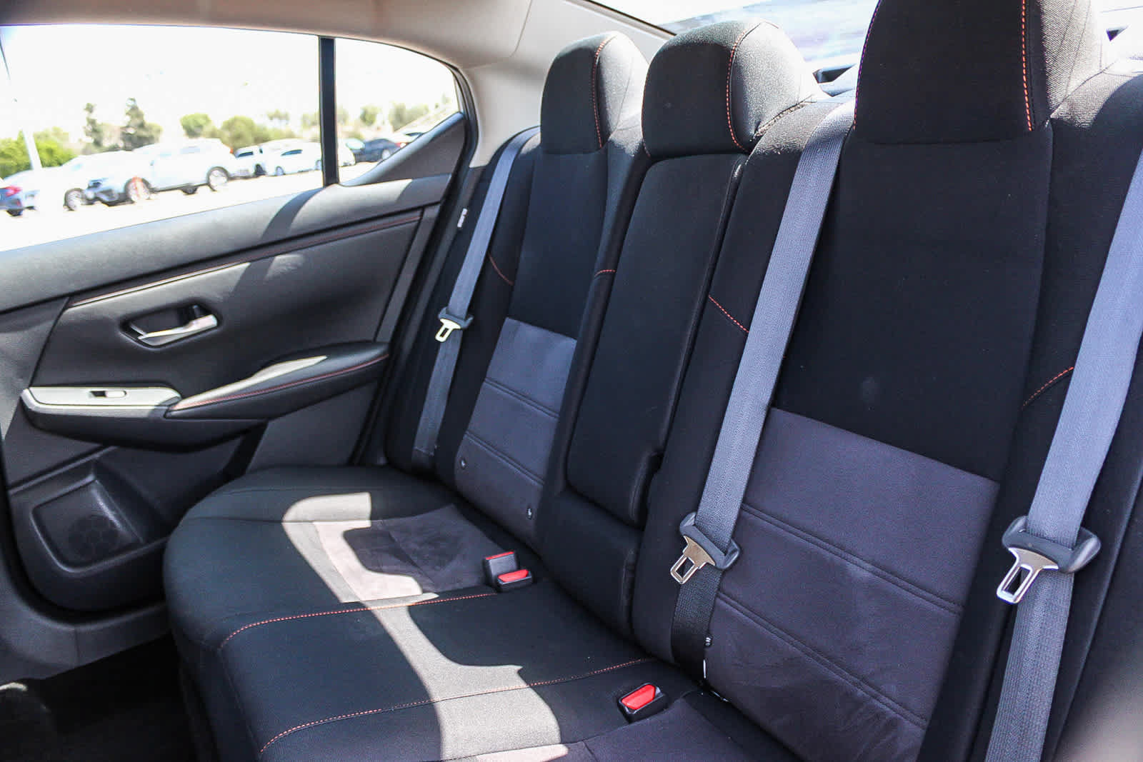 Used 2025 Nissan Sentra SR w/ Midnight Edition FWD image 18