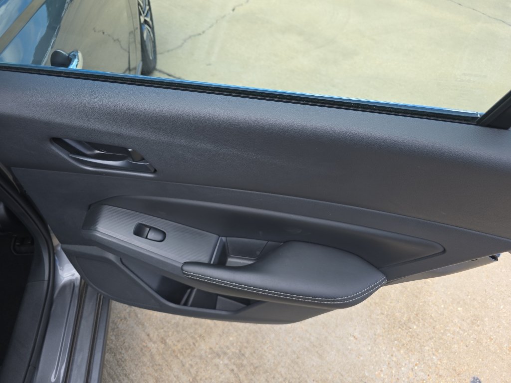 Used 2025 Nissan Altima 2.5 SV FWD image 17