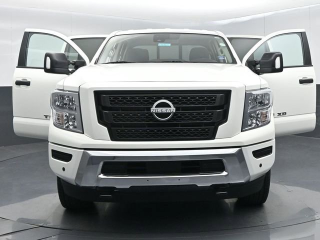 Used 2024 Nissan Titan SV w/ SV Convenience Package image 64