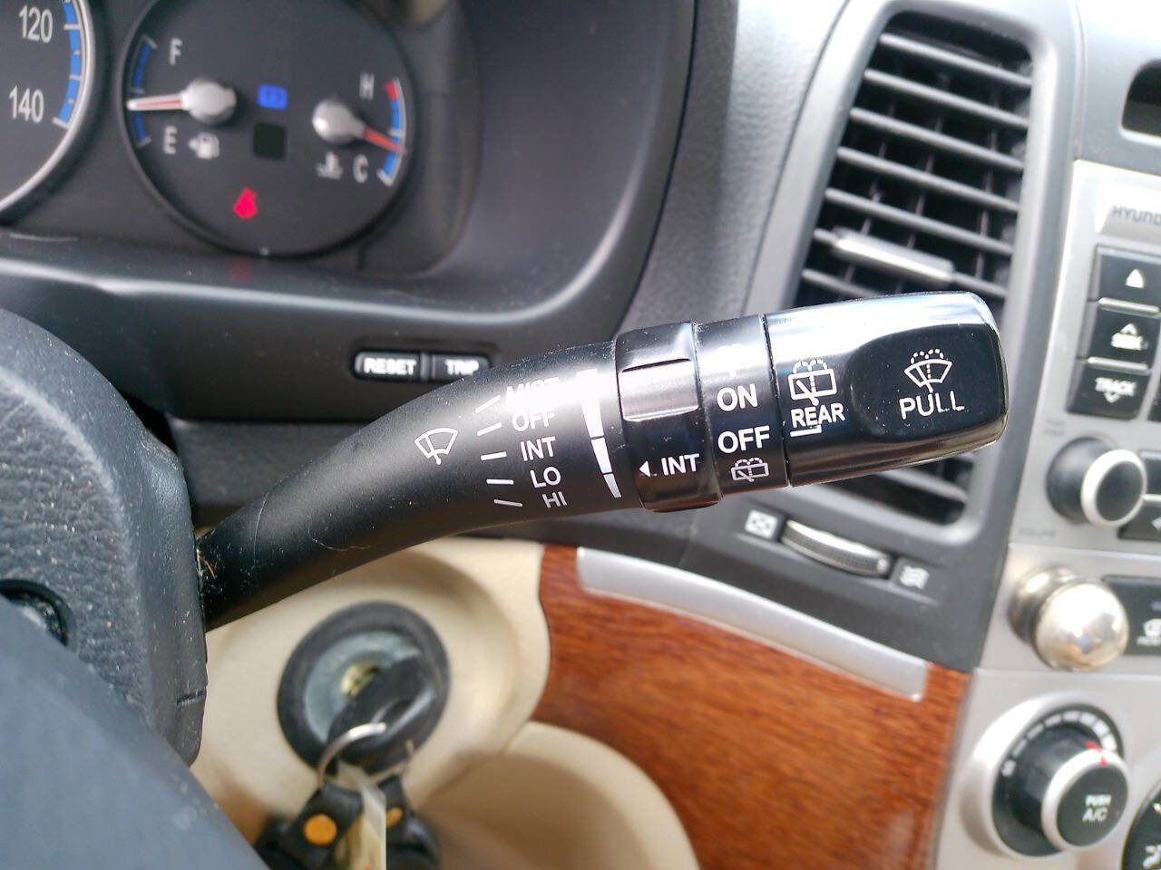 Used 2007 Hyundai Santa Fe GLS image 13