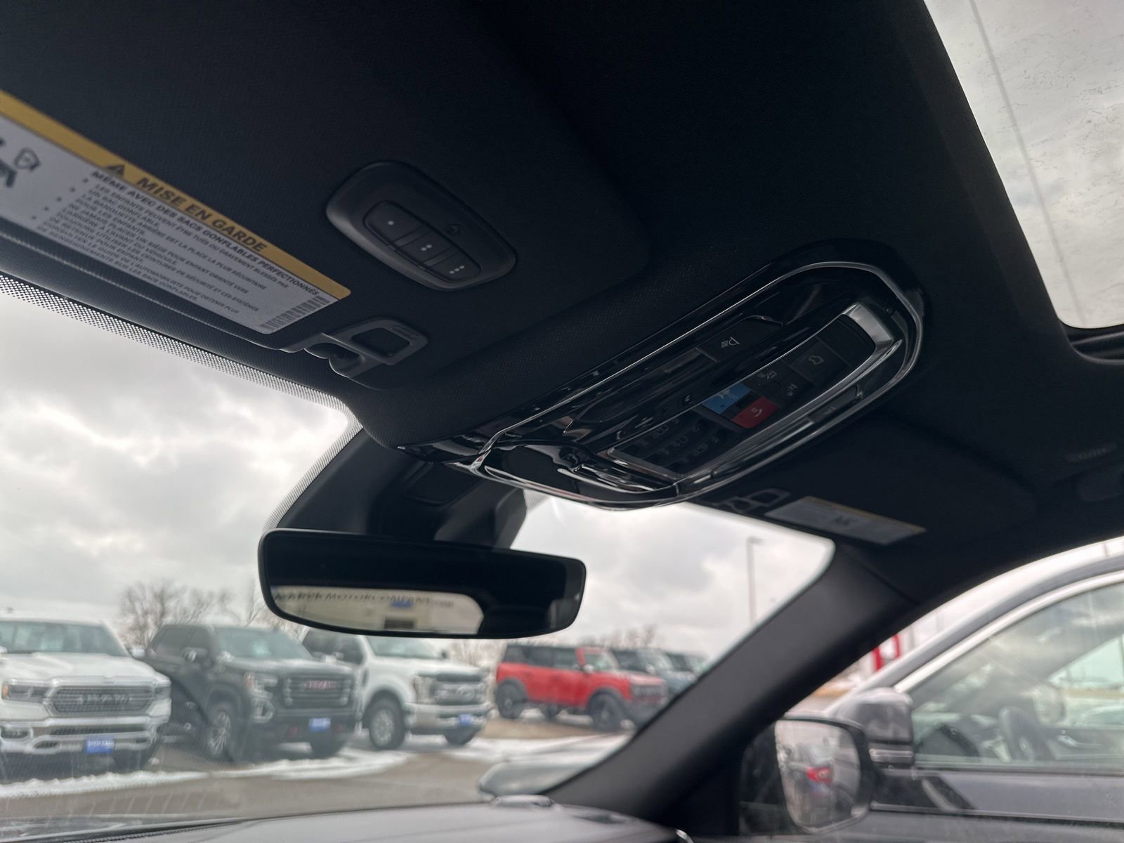 Used 2024 Jeep Grand Cherokee Summit w/ Luxury Tech Group V image 95