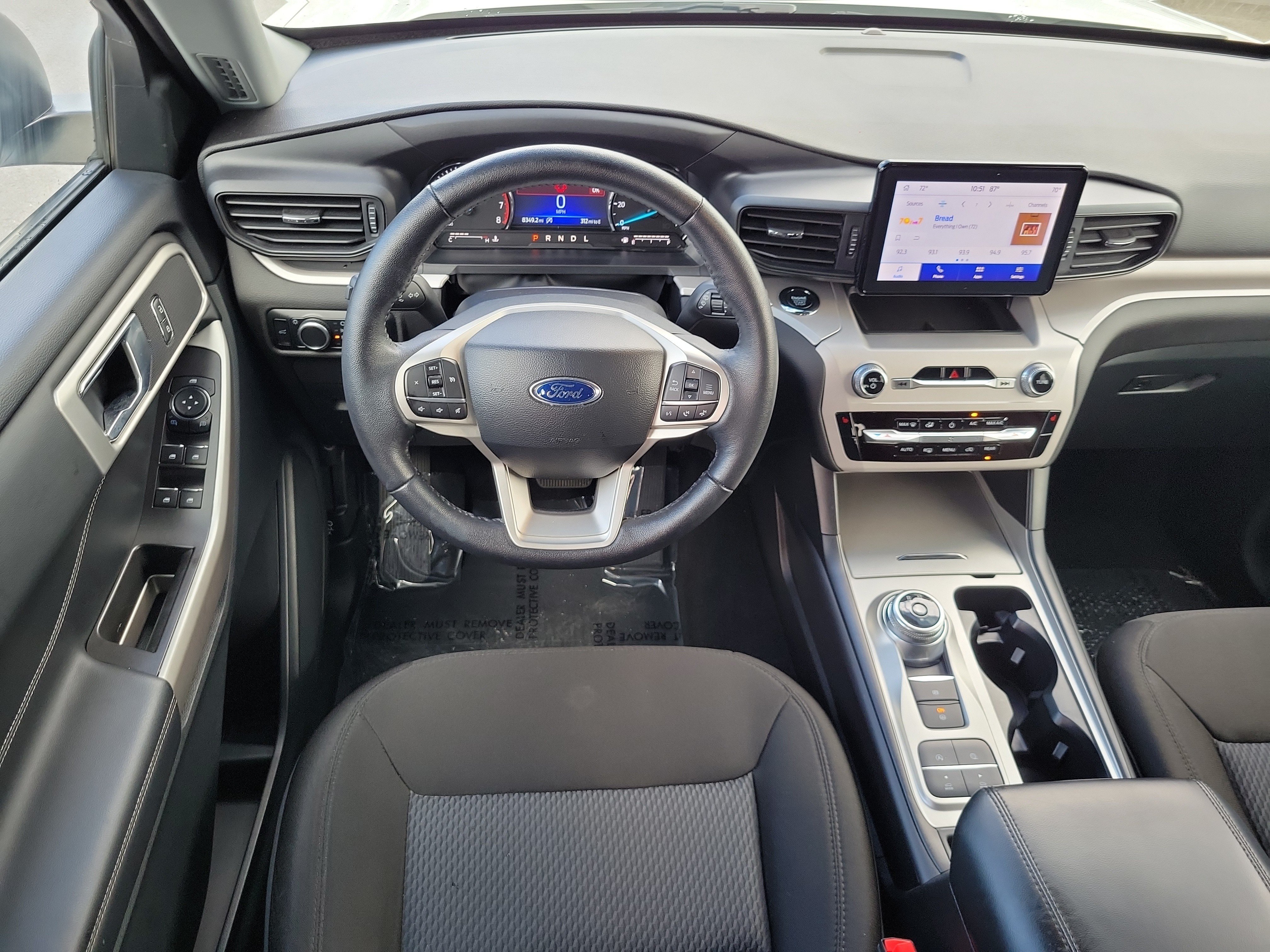 Used 2024 Ford Explorer XLT RWD image 19