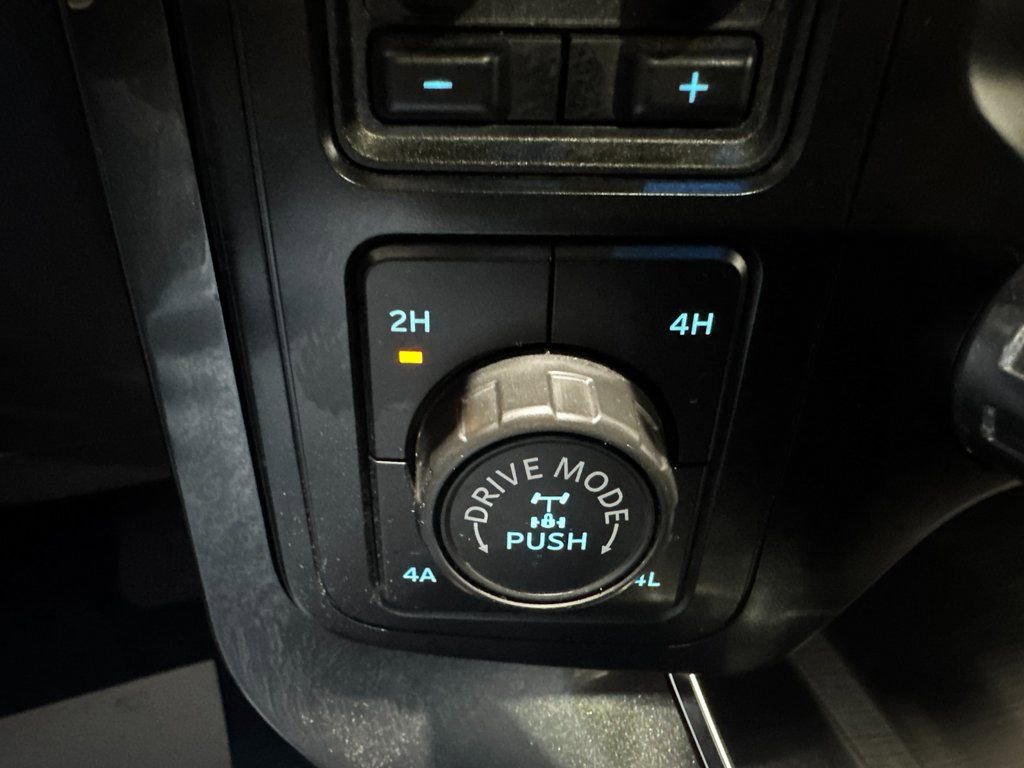 Used 2022 Ford F150 Lariat w/ Equipment Group 502A High image 39