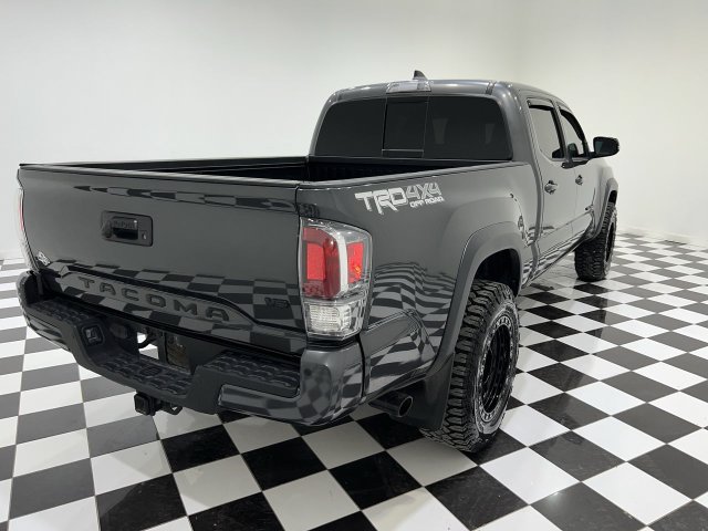 Used 2020 Toyota Tacoma TRD Off-Road w/ Technology Package AWD/4WD image 5