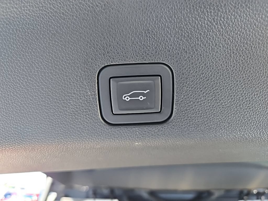 Used 2024 GMC Yukon XL Denali AWD/4WD image 59